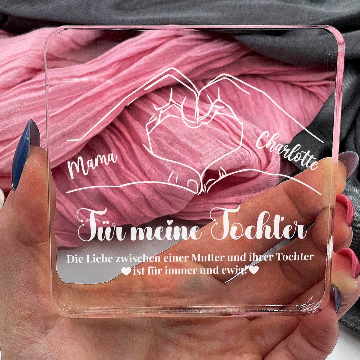 Mutter und Tochter – Plexiglasplakette
