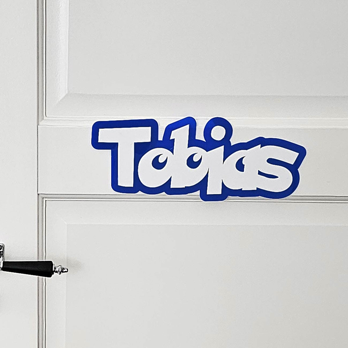 Namensschilder im Stil beliebter Filme und Serien