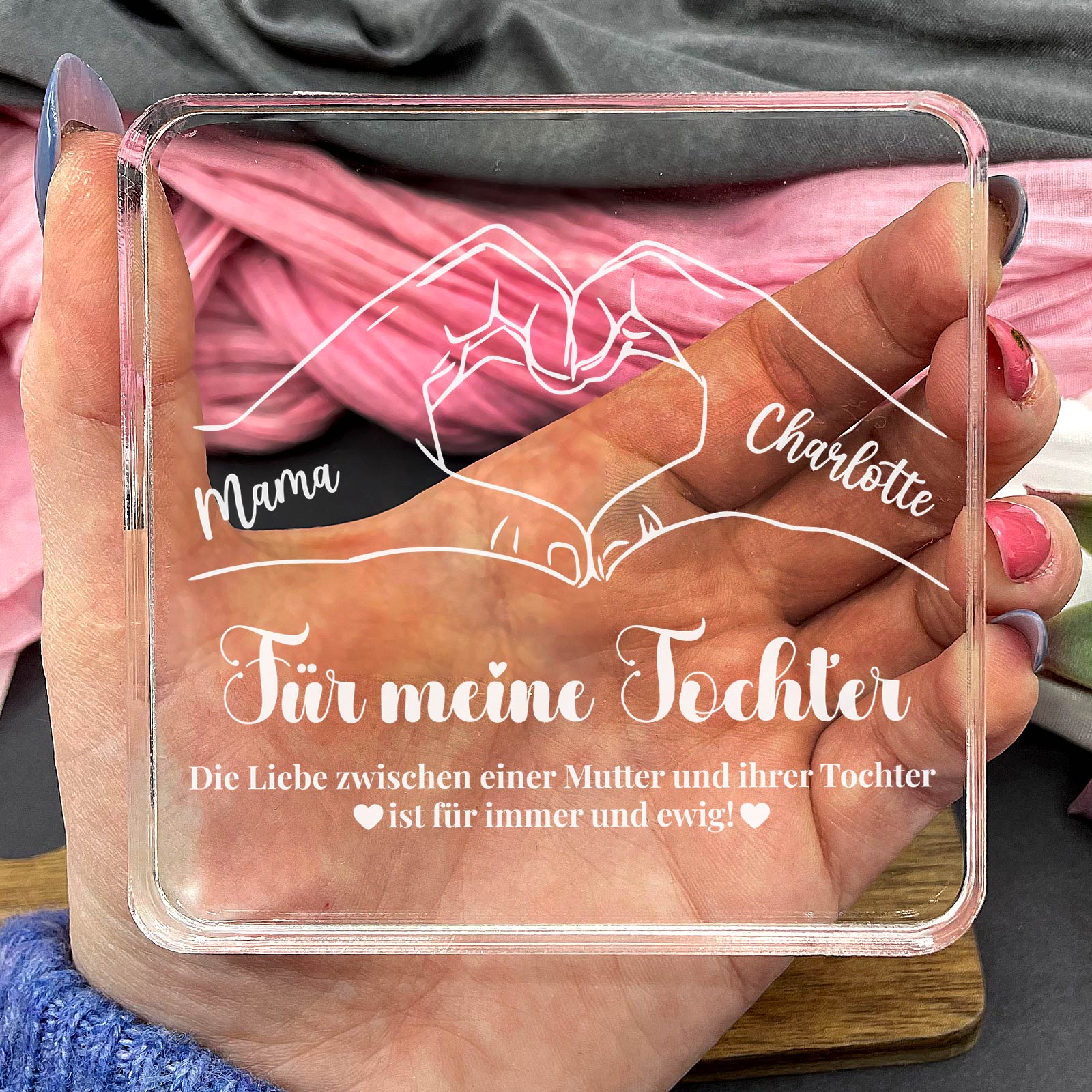Mutter und Tochter – Plexiglasplakette