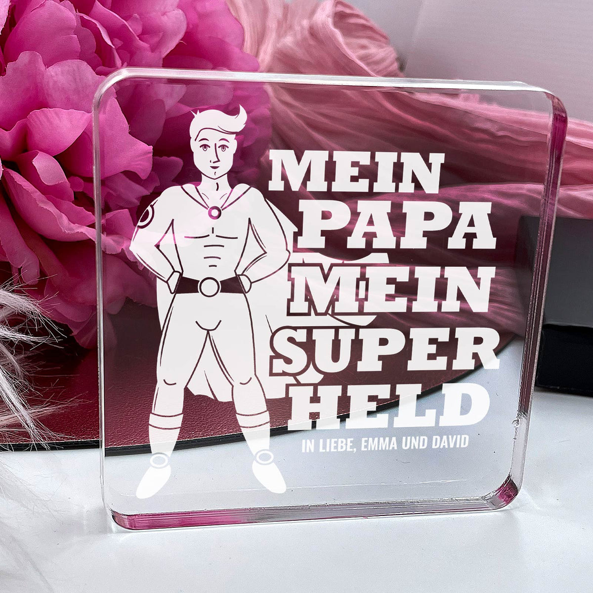 Geschenk für Papa: Mein Superheld aus Plexiglas