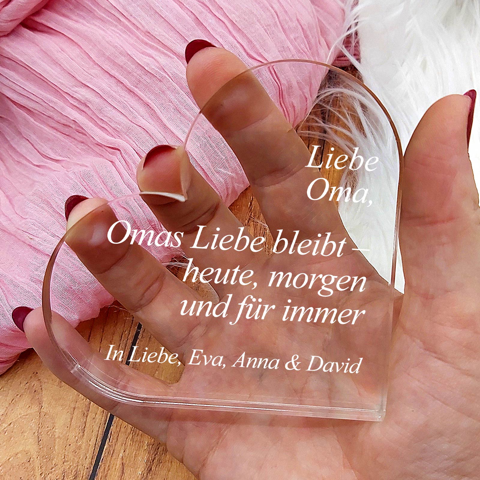 Omas Liebe bleibt – Herz aus Glas