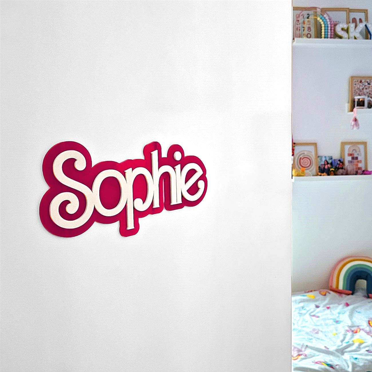 Namensschilder im Stil beliebter Filme und Serien