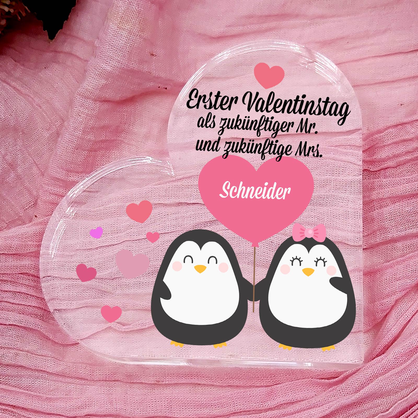 Erster Valentinstag als Verlobte – Plexiglasherz