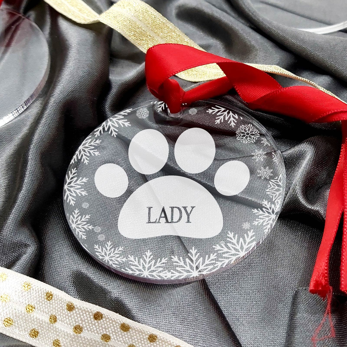 Weihnachtsdeko mit Tatzen