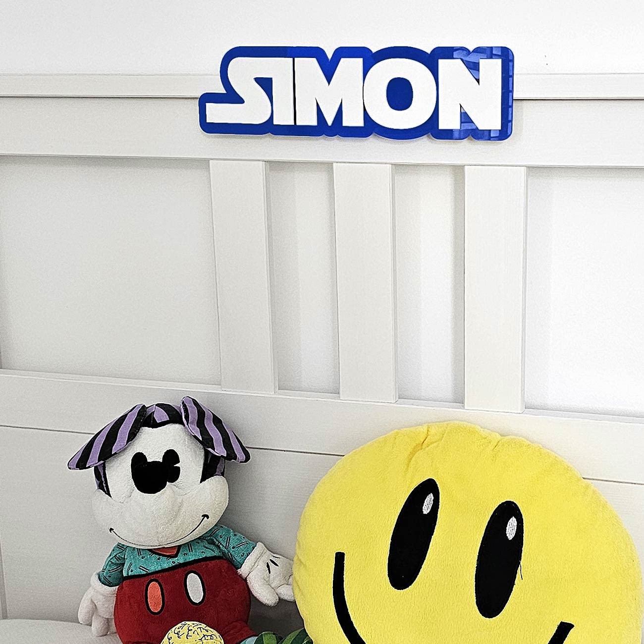 Namensschilder im Stil beliebter Filme und Serien