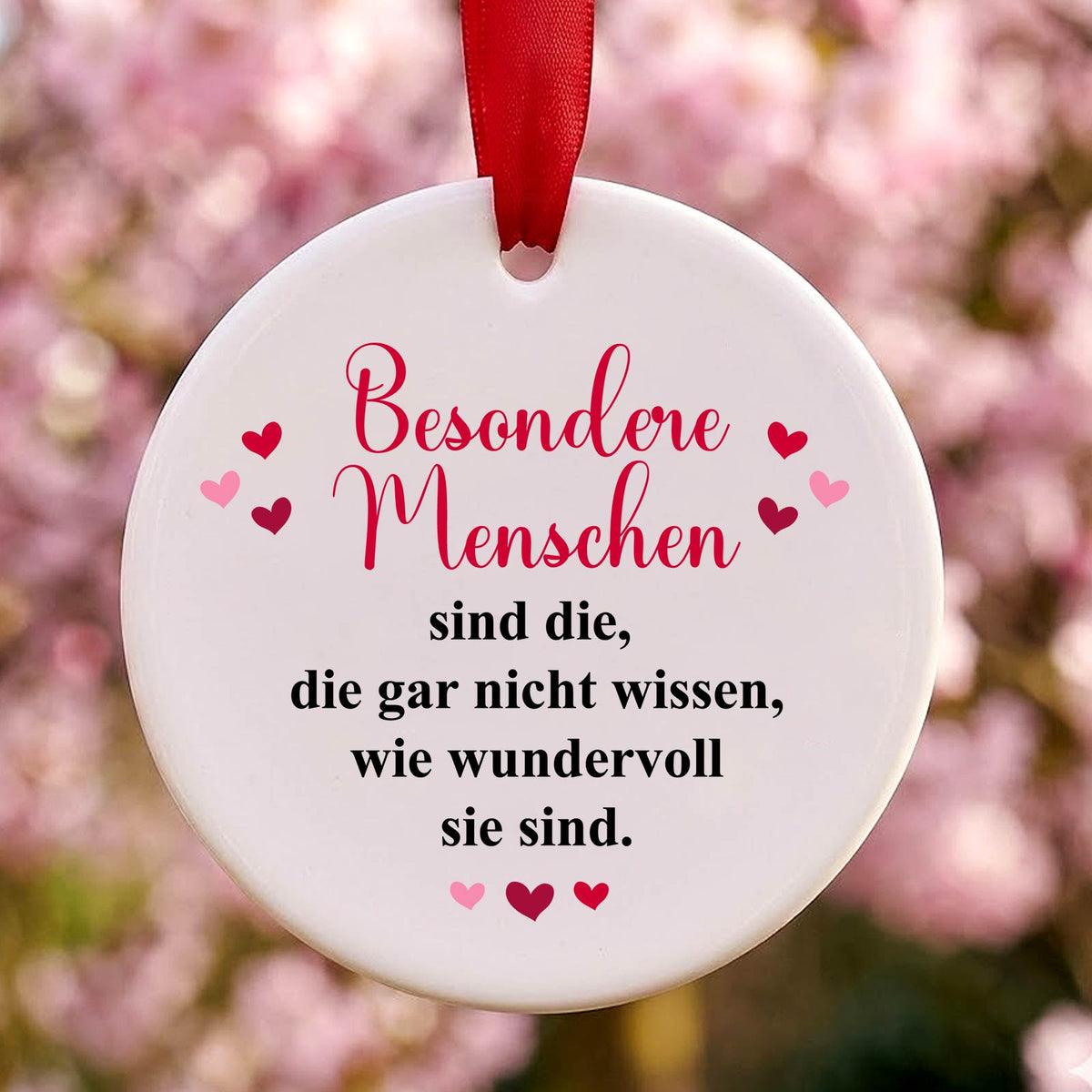 Besondere Menschen - Weihnachtskugel aus Keramik