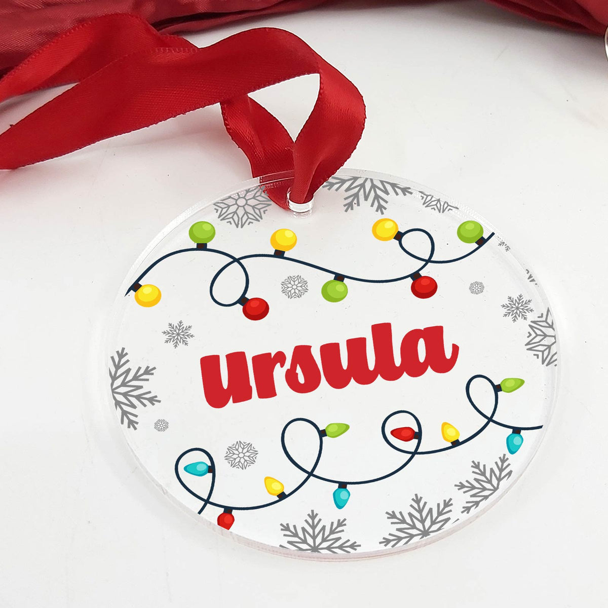 Weihnachtsdeko mit Lichterdesign und Namensgravur